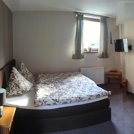 Guest house Margus Oscadnica