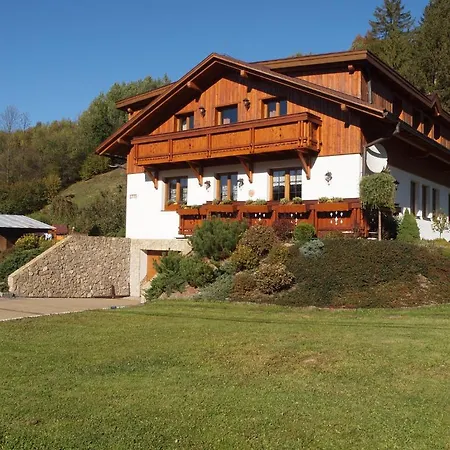 Guest house Margus Oscadnica